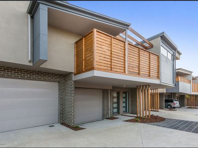 Luxury Townhouse Lilydale - Front of House